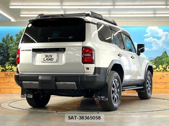 Toyota Land Cruiser 250 2024-06 7617417-17