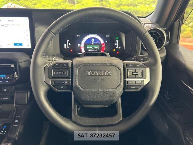 Toyota Land Cruiser 250 2025-04 7617427-11