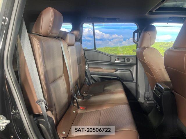 Toyota Land Cruiser 250 2024-01 7724721-8