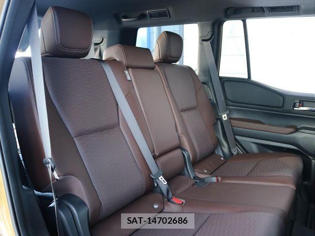 Toyota Land Cruiser 250 2024-01 7724724-12