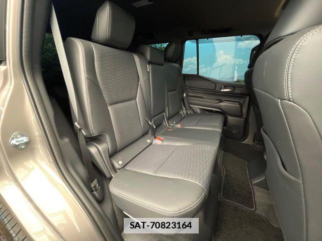 Toyota Land Cruiser 250 2026-03 7902803-8