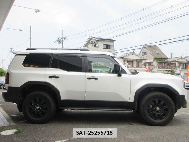 Toyota Land Cruiser 250 2024-07 7979652-9