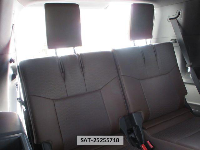 Toyota Land Cruiser 250 2024-07 7979652-11