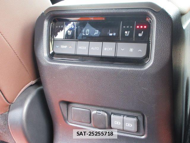 Toyota Land Cruiser 250 2024-07 7979652-23