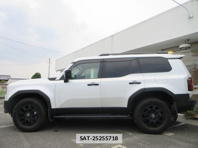 Toyota Land Cruiser 250 2024-07 7979652-6
