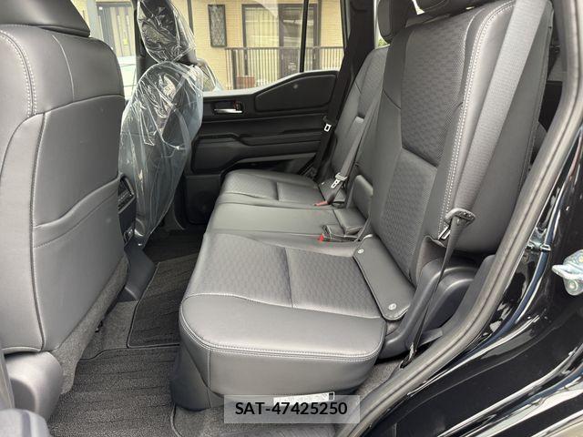Toyota Land Cruiser 250 2026-06 7979651-13