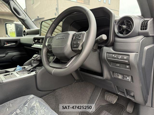 Toyota Land Cruiser 250 2026-06 7979651-6