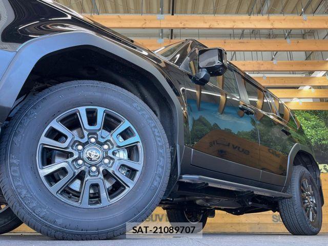 Toyota Land Cruiser 250 2025-02 8036242-12