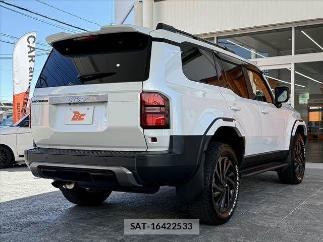 Toyota Land Cruiser 250 2025-05 8036246-14