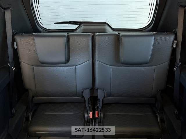 Toyota Land Cruiser 250 2025-05 8036246-19
