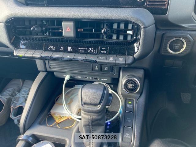 Toyota Land Cruiser 250 2025-08 8036248-21