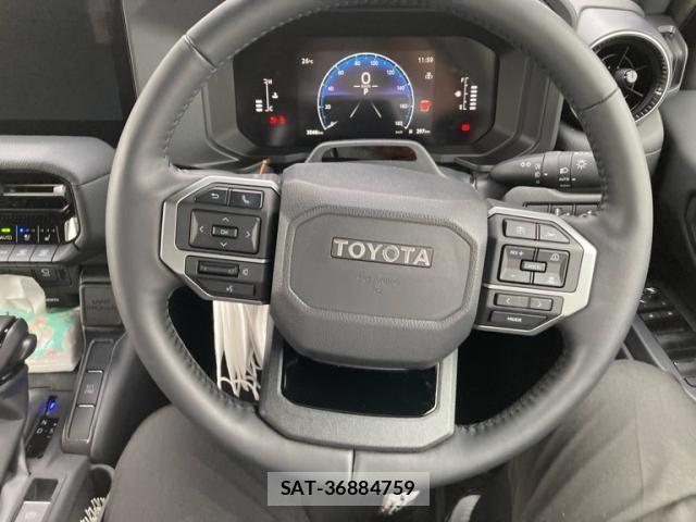 Toyota Land Cruiser 250 2025-10 8036249-12