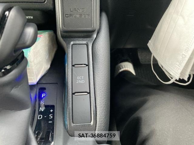 Toyota Land Cruiser 250 2025-10 8036249-22