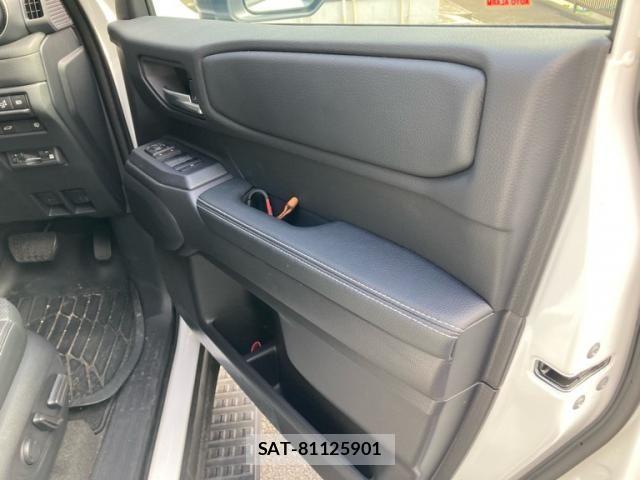 Toyota Land Cruiser 250 2025-11 8036253-19