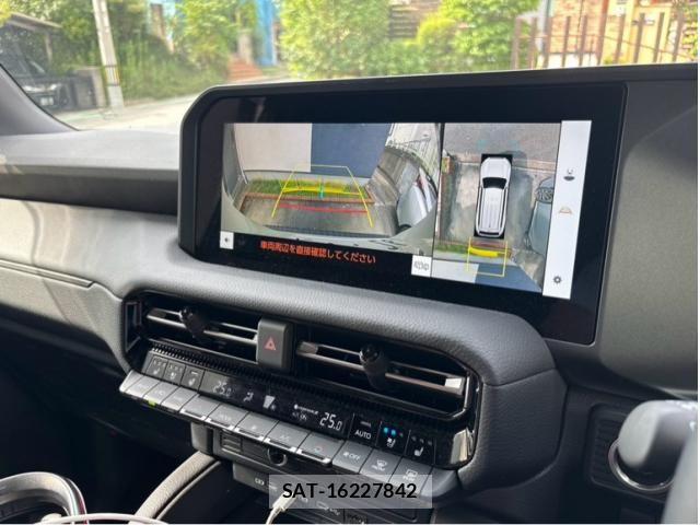 Toyota Land Cruiser 250 2025-04 8036243-4