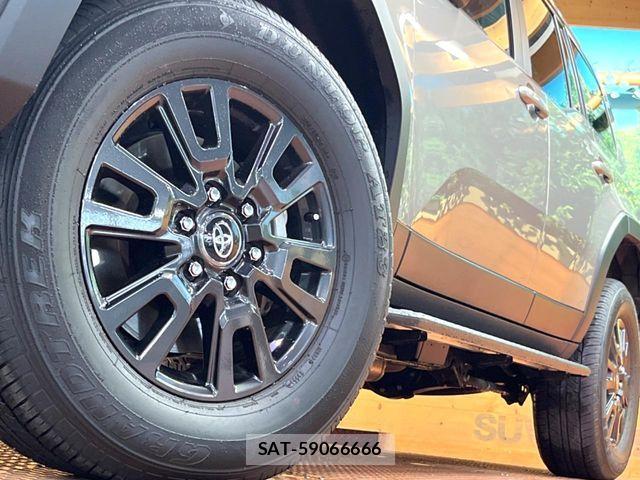 Toyota Land Cruiser 250 2024-10 8074218-13