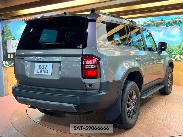 Toyota Land Cruiser 250 2024-10 8074218-16