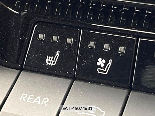 Toyota Land Cruiser 250 2025-09 8074222-8