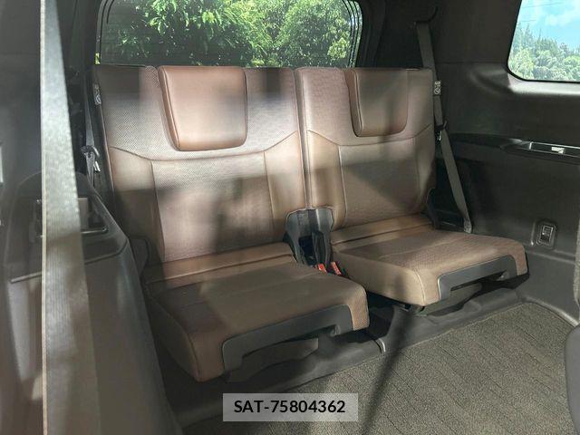 Toyota Land Cruiser 250 2024-07 8074226-9
