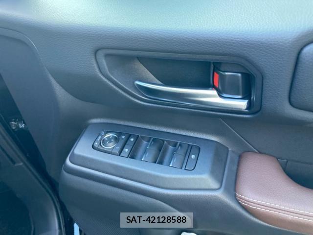 Toyota Land Cruiser 250 2024-06 8074229-13
