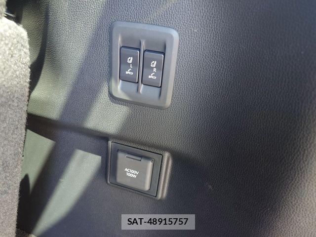 Toyota Land Cruiser 250 2025-07 8074214-27