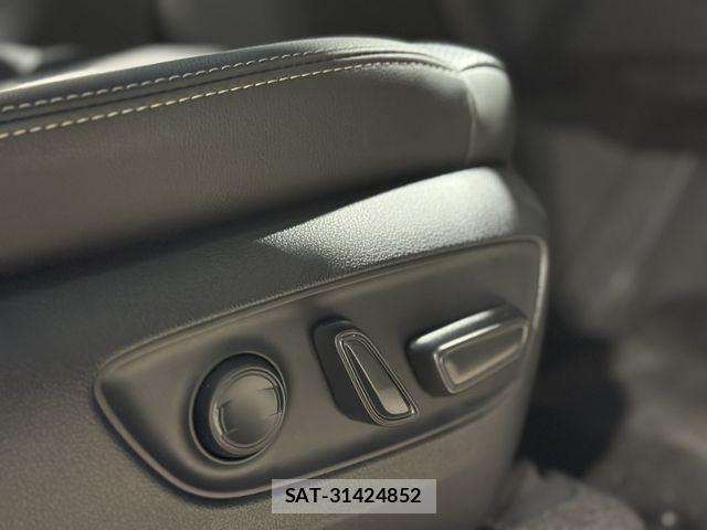 Toyota Land Cruiser 250 2024-10 8074231-18