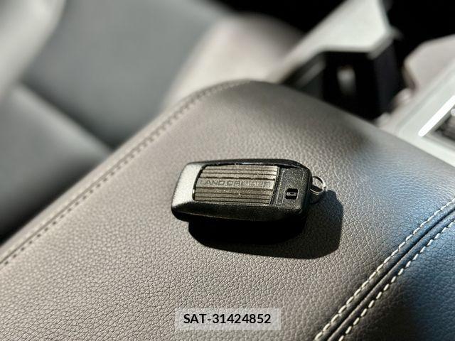 Toyota Land Cruiser 250 2024-10 8074231-21
