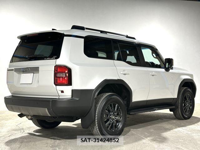 Toyota Land Cruiser 250 2024-10 8074231-3