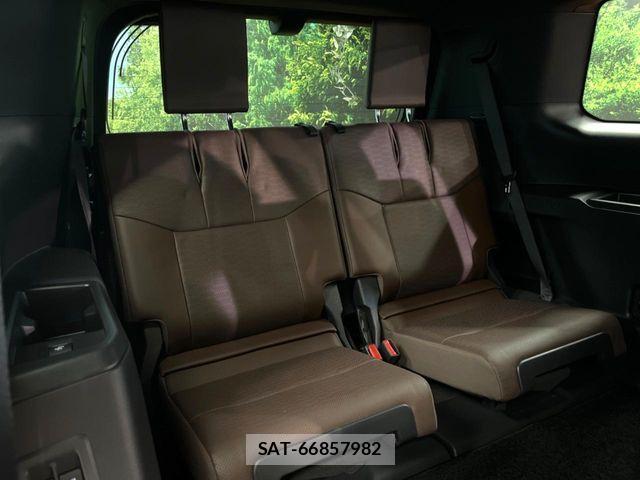 Toyota Land Cruiser 250 2024-08 8099916-11