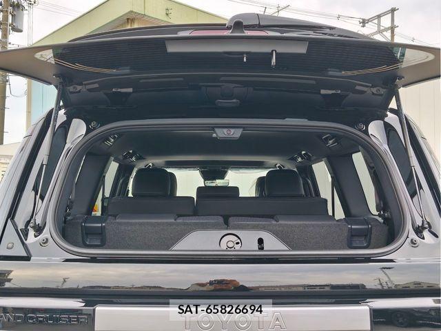 Toyota Land Cruiser 250 2024-09 8099921-7