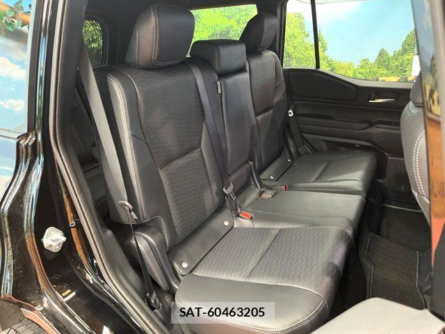 Toyota Land Cruiser 250 2024-07 8099926-9