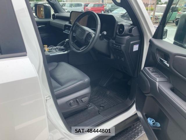 Toyota Land Cruiser 250 2024-08 8099940-5