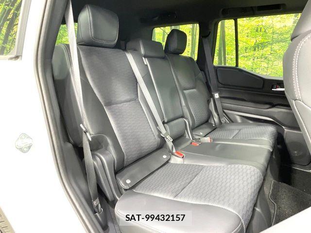 Toyota Land Cruiser 250 2025-05 8099923-8