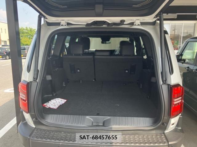 Toyota Land Cruiser 250 2024-12 8130875-12