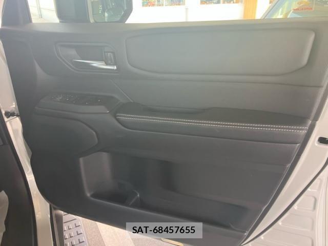 Toyota Land Cruiser 250 2024-12 8130875-14