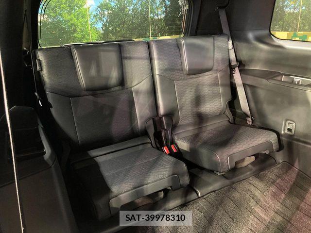 Toyota Land Cruiser 250 2025-04 8146008-9