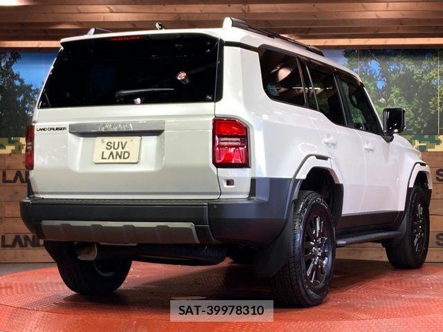 Toyota Land Cruiser 250 2025-04 8146008-16