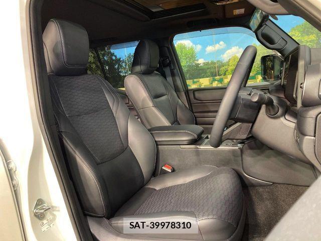 Toyota Land Cruiser 250 2025-04 8146008-7