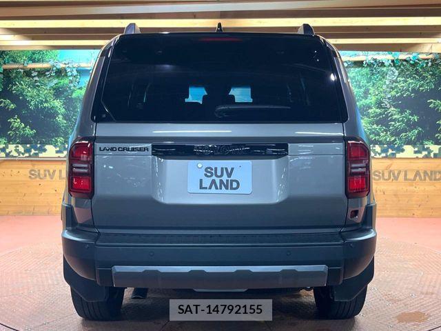 Toyota Land Cruiser 250 2024-10 8145992-16