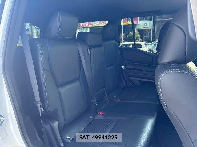 Toyota Land Cruiser 250 2024-09 8145996-10