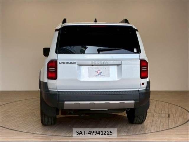 Toyota Land Cruiser 250 2024-09 8145996-14
