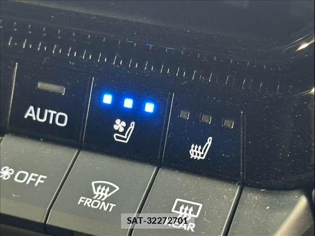 Toyota Land Cruiser 250 2025-01 8146001-9