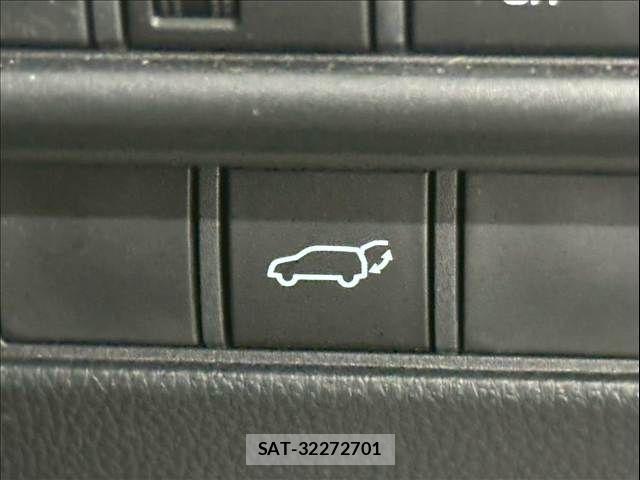 Toyota Land Cruiser 250 2025-01 8146001-10