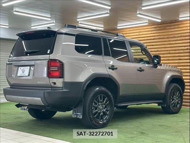 Toyota Land Cruiser 250 2025-01 8146001-15
