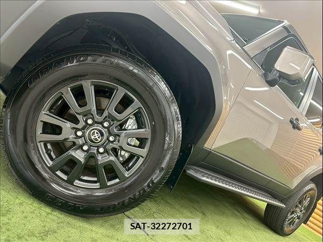 Toyota Land Cruiser 250 2025-01 8146001-18