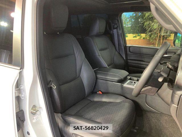 Toyota Land Cruiser 250 2025-01 8146005-7