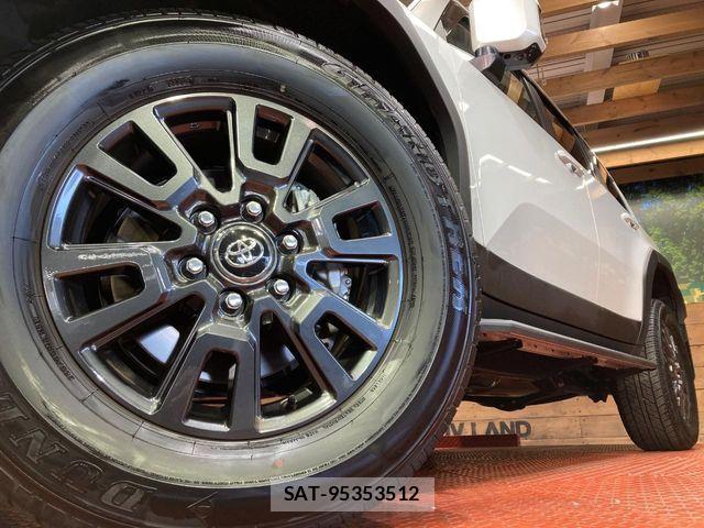 Toyota Land Cruiser 250 2025-11 8146003-13