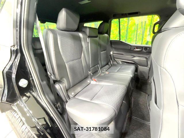 Toyota Land Cruiser 250 2025-05 8158658-8