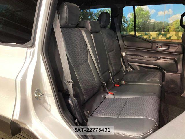 Toyota Land Cruiser 250 2025-05 8208152-8