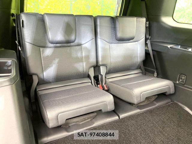 Toyota Land Cruiser 250 2025-04 8208144-9